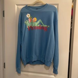 Pleasing frog crewneck
